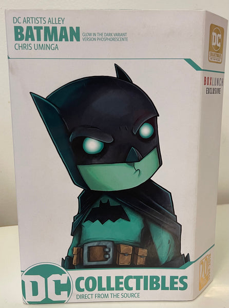 DC Artists Alley: Batman By Chris Uminga Statue Glow In The Dark