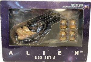 Kubrick Alien Box Set A Egg Chamber Accessory & Space Jockey Set