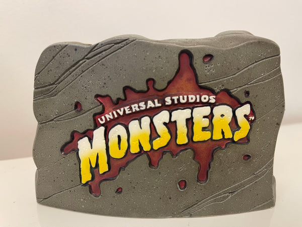 Sideshow Toys Universal Studios Monsters Classic Monster Mountain