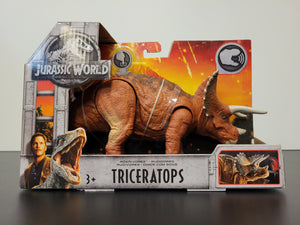 Jurassic World Triceratops Roarivores